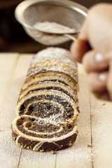 strudel with poppy seeds