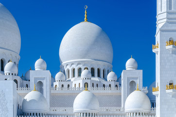 Sheikh Zayed Mosque in Abu Dhabi - considered to be the key for worship in the United Arab Emirates
