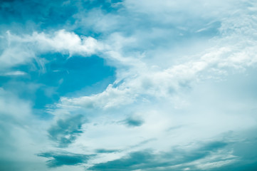 white clouds / blue sky background with white clouds