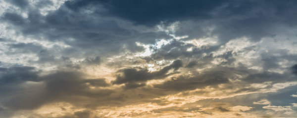 black cloud coming before rain drop image .