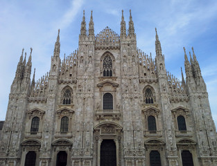 Fototapeta na wymiar Piazza del Duomo, Milano, Italy