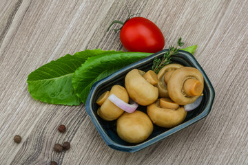 Pickled champignon
