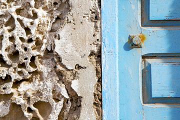 rusty  brown    morocco in africa the old concrete wall
