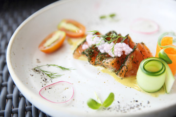 salmon gravlax