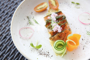 salmon gravlax