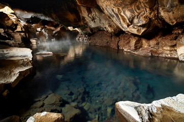 grjotagja cave Iceland