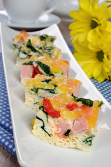 Vegetable omelet with spinach