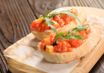 bruschetta with salmon
