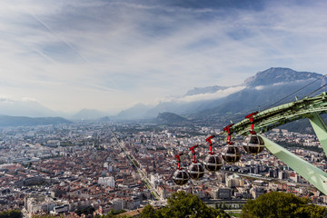 Arrivée du téléphérique du Fort de La Bastille à Grenoble