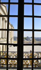 Vue sur la cour royale (château de Versailles)