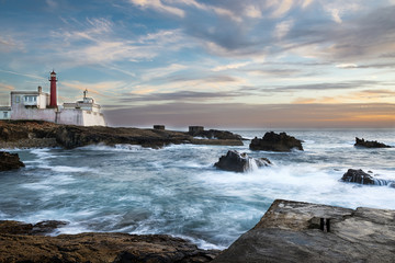 Obraz premium Lighthouse, Cabo Raso, Cascais, Portugal: 2015