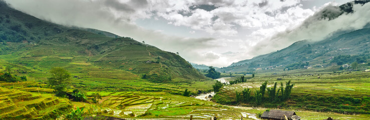 Fototapeta na wymiar Landscape mountain village Vietnam