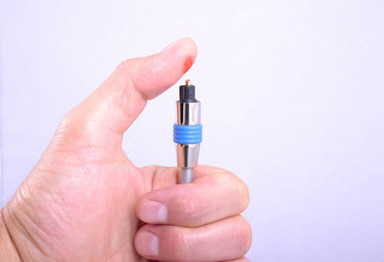 working optical cable at hand