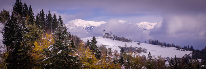 Fototapeta na wymiar Slovenia beautiful scenic mountain landscape
