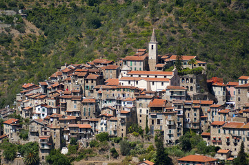 Fototapeta na wymiar the beautiful village of Apricale, near Sanremo, Liguria, Italy