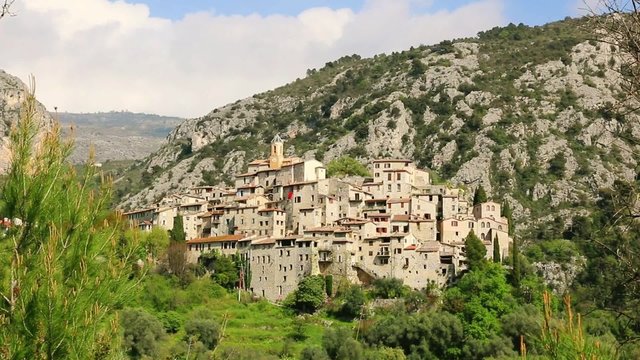 Le village perch&eacute; de Peillon