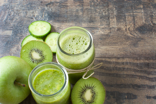 Green smoothie with cucumber, apples and kiwi