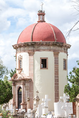 iglesia y nuves