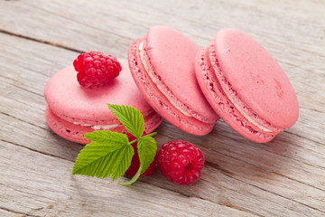 Pink raspberry macaron cookies