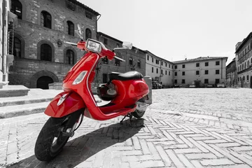 Poster rode Italiaanse scooter © bubutu