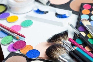 Cosmetics make-up