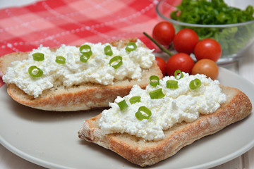 sandwiches with cottage cheese 