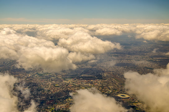 Fototapeta Paryż w chmurach
