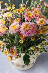 Obraz na płótnie Canvas Bouquet of pink chrysanthemums