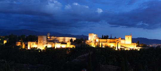 Fototapeta na wymiar Alhambra de Grenade / Espagne