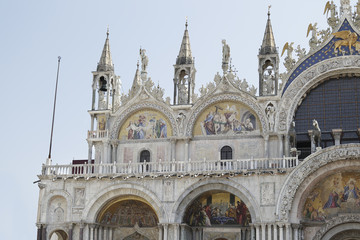 Fototapeta premium Part of the facade of St Mark's Basilica built in Byzantine and Gothic style, located at the eastern end of the Piazza San Marco, Venice, Italy