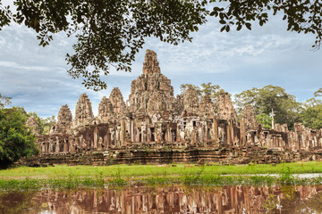 Fototapeta na wymiar Angkor Thom complex in Siem Reap, Cambodia