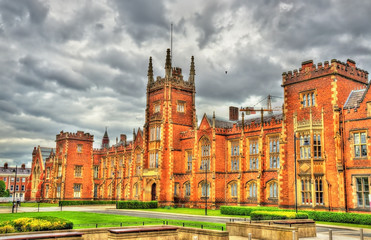 Fototapeta na wymiar View of Queen's University in Belfast - Northern Ireland