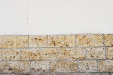 Rustic Southwest Wall With Crack