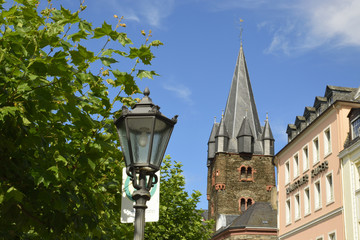 Fototapeta na wymiar Kirchturm Bernkastel