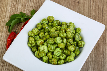 Wasabi peas