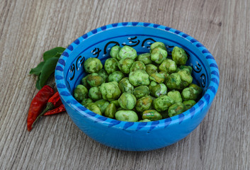 Wasabi peas