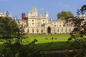 Fototapeta na wymiar St. John's College in Cambridge