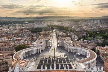 Fototapeta na wymiar Sunrise over the Vatican with sunbeams