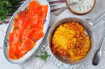 potato pancakes with sour cream and smoked salmon