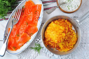 potato pancakes with sour cream and smoked salmon