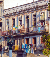 Fototapeta premium Fresh laundry on the balcony of old home, Havana