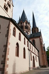 Fototapeta na wymiar Kirche von Gelnhausen 