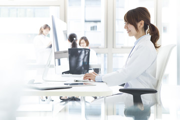 Obraz premium Doctors working in medical office