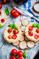 sand tarts with goat cheese and cherry tomatoes, vegetarian food
