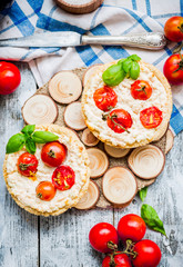 sand tarts with goat cheese and cherry tomatoes, vegetarian food