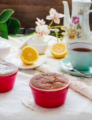 lemon pudding red saucers, tea, english dessert