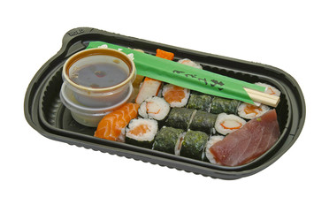 Sushi in einer Plastikverpackung