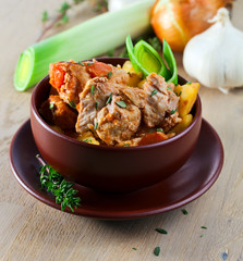  Beef Stew with Carrots and Potatoes