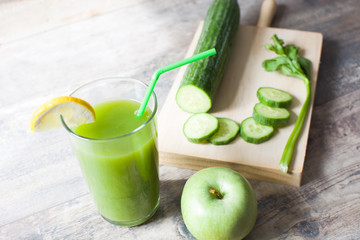Green smoothie with cucumber, parsley and apple