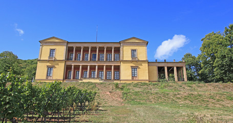 Fototapeta na wymiar Schloss Villa Ludwigshöhe (1852, Rheinland-Pfalz)